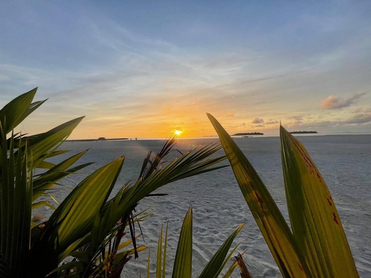 Wind Breeze Sunset View Inn Guraidhoo  Exterior photo